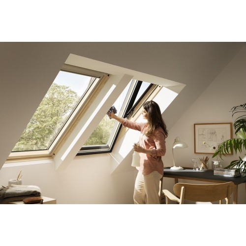 Stoglangis Velux Standard GLL 1061, medinis, rankena viršuje